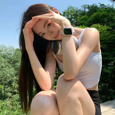 枝头凤